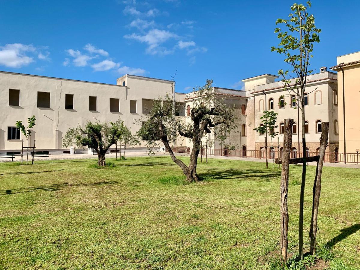 Monastero San Vincenzo - Casa Per Ferie Hotell Bassano Romano Eksteriør bilde